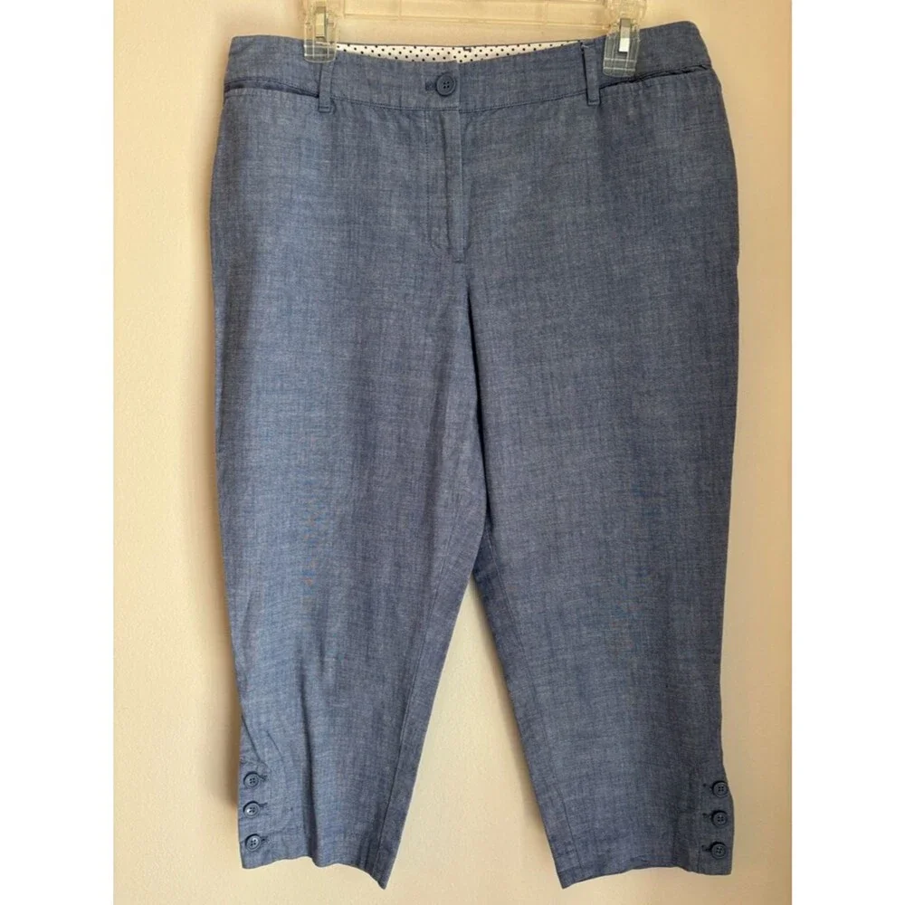 Talbots Women's perfect crop 100% cotton Blue Chambray Capri pants size 12P EUC